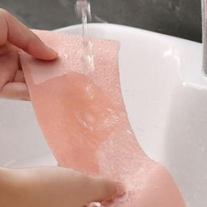 Proceso de instalación del asiento del inodoro RATO (4)