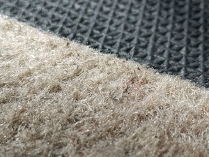 Tapete de fieltro negro Underlay Soporte de tapete de alfombra antideslizante de 8 'x 10' con fieltro de doble superficie de 1/4 de espesor y agarre de goma - adecuado para todos los pisos