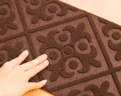 Alfombra de escalera en relieve personalizada