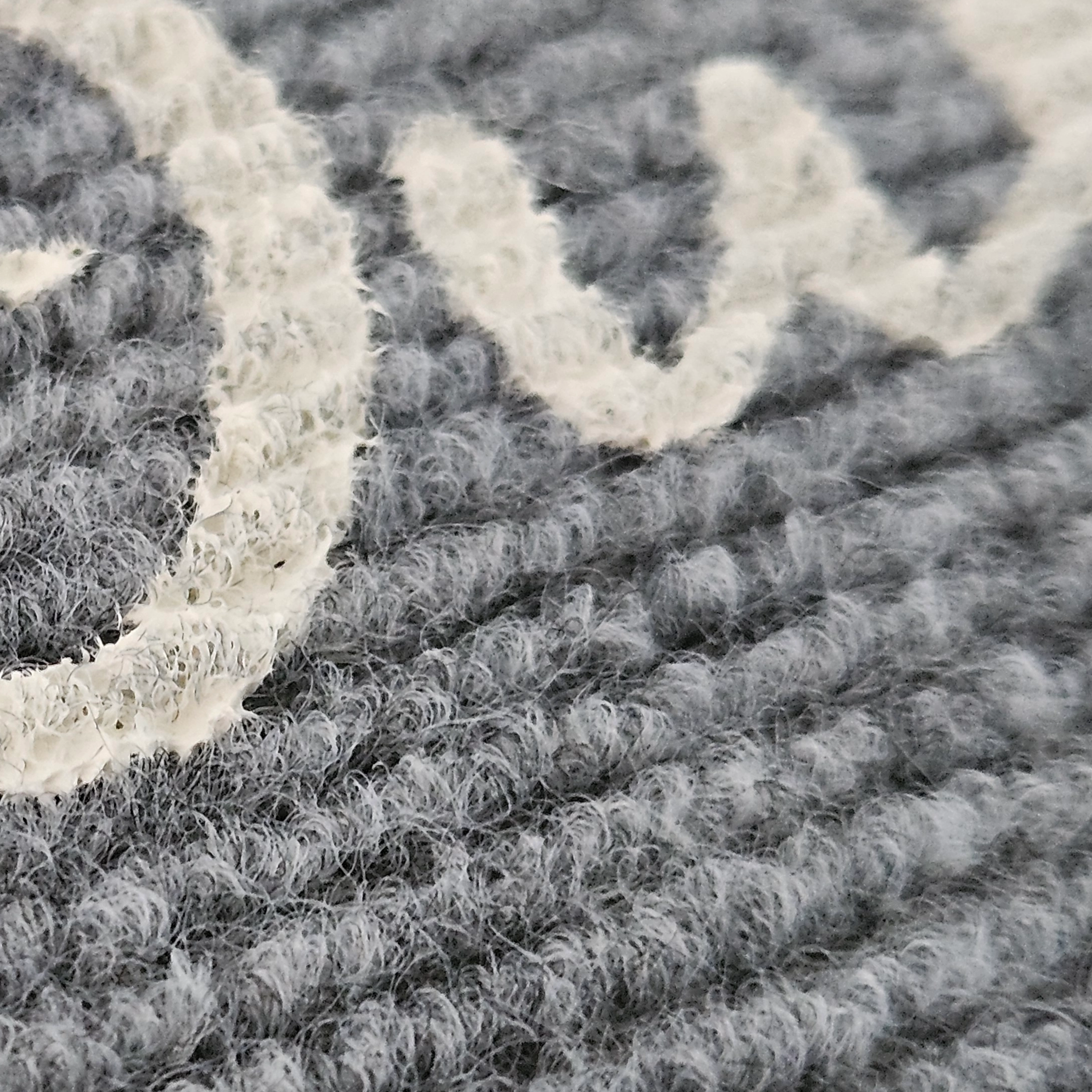 Blocs impresos: cuando lo fabricado en China se convierte en el lenguaje del arte en la vida